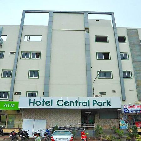 Hotel Central Park Ongole Esterno foto