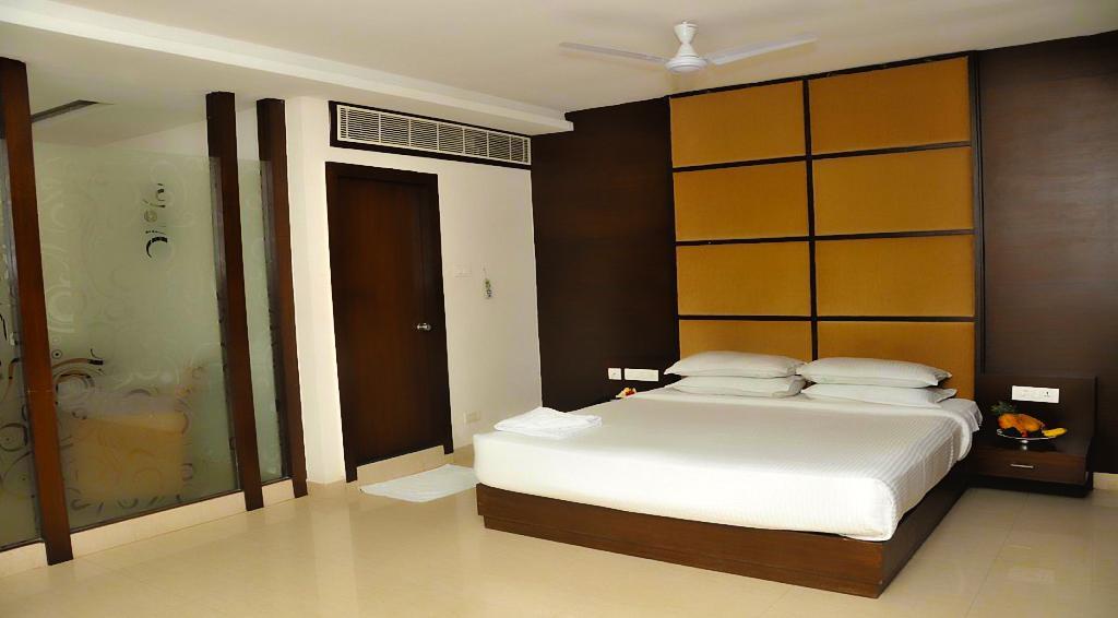 Hotel Central Park Ongole Esterno foto
