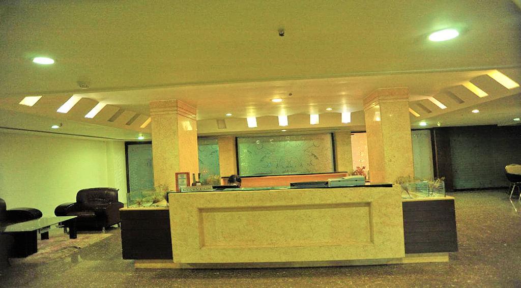 Hotel Central Park Ongole Esterno foto