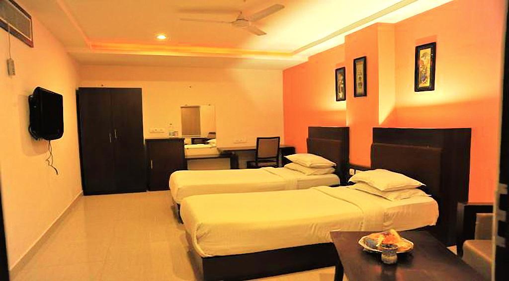 Hotel Central Park Ongole Esterno foto